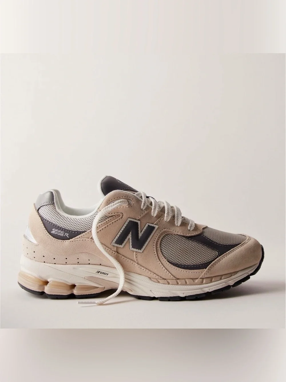 New Balance 2002r Sneakers